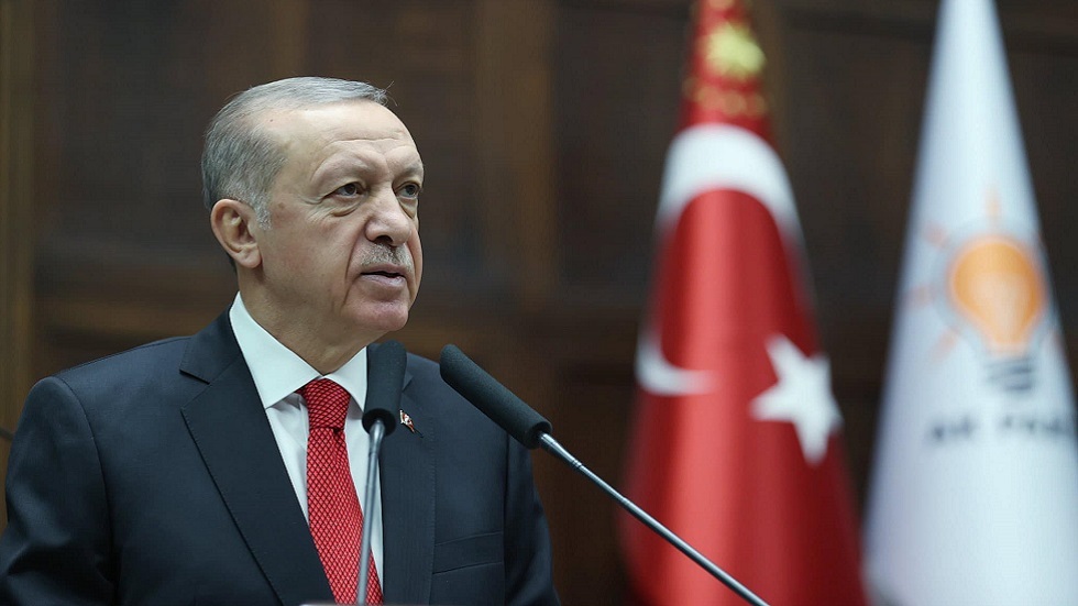 بناء خط الأنابيب البري