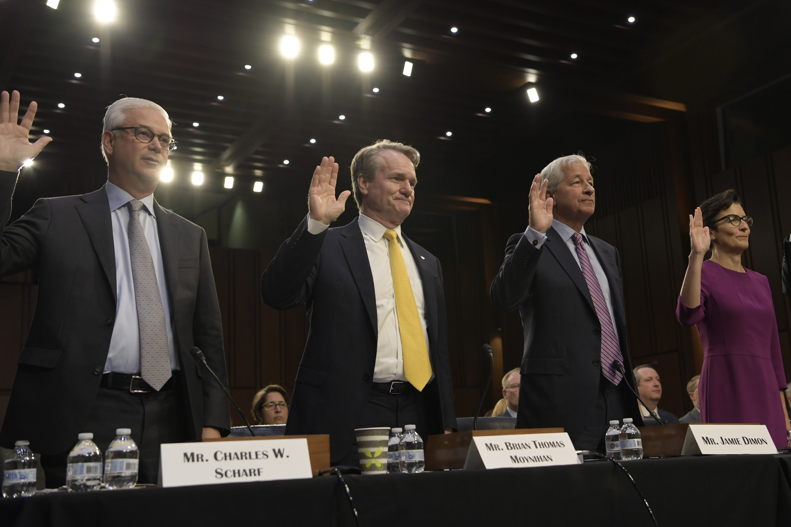 مواصلة العمل