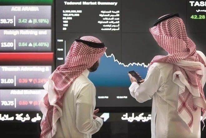 الأسهم السعودية يترقبون قدرة السوق