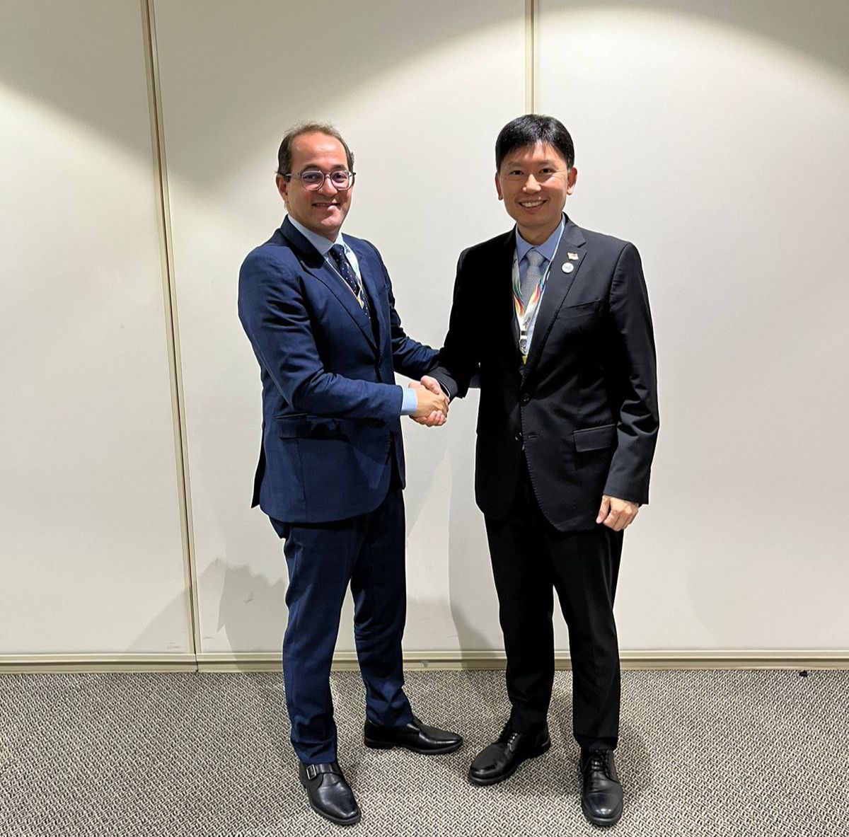 وكالة أنباء و أخبار اقتصادية | سعر صرف العملات | البورصة و أسواق المال