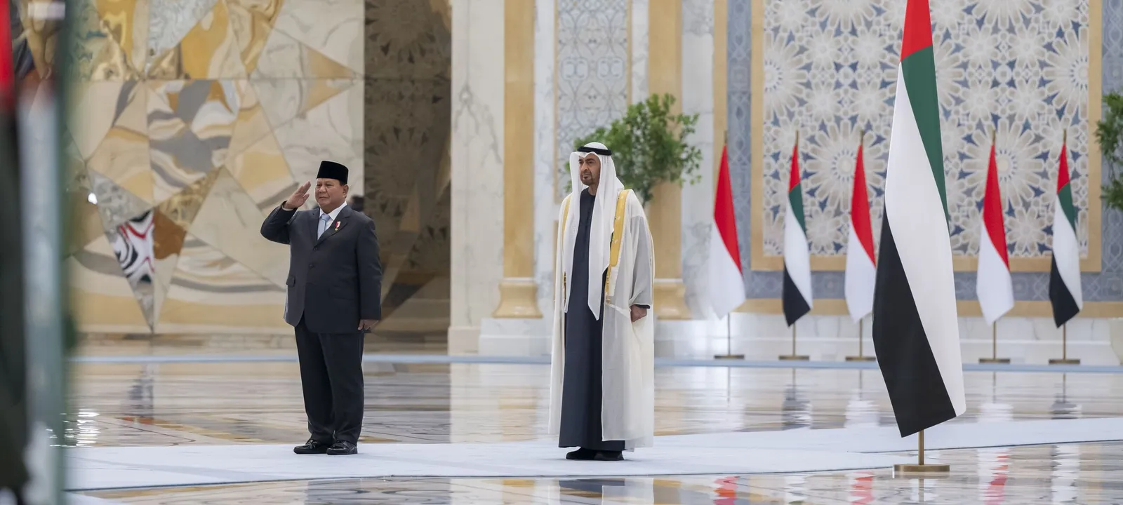 الإمارات-وإندونيسيا