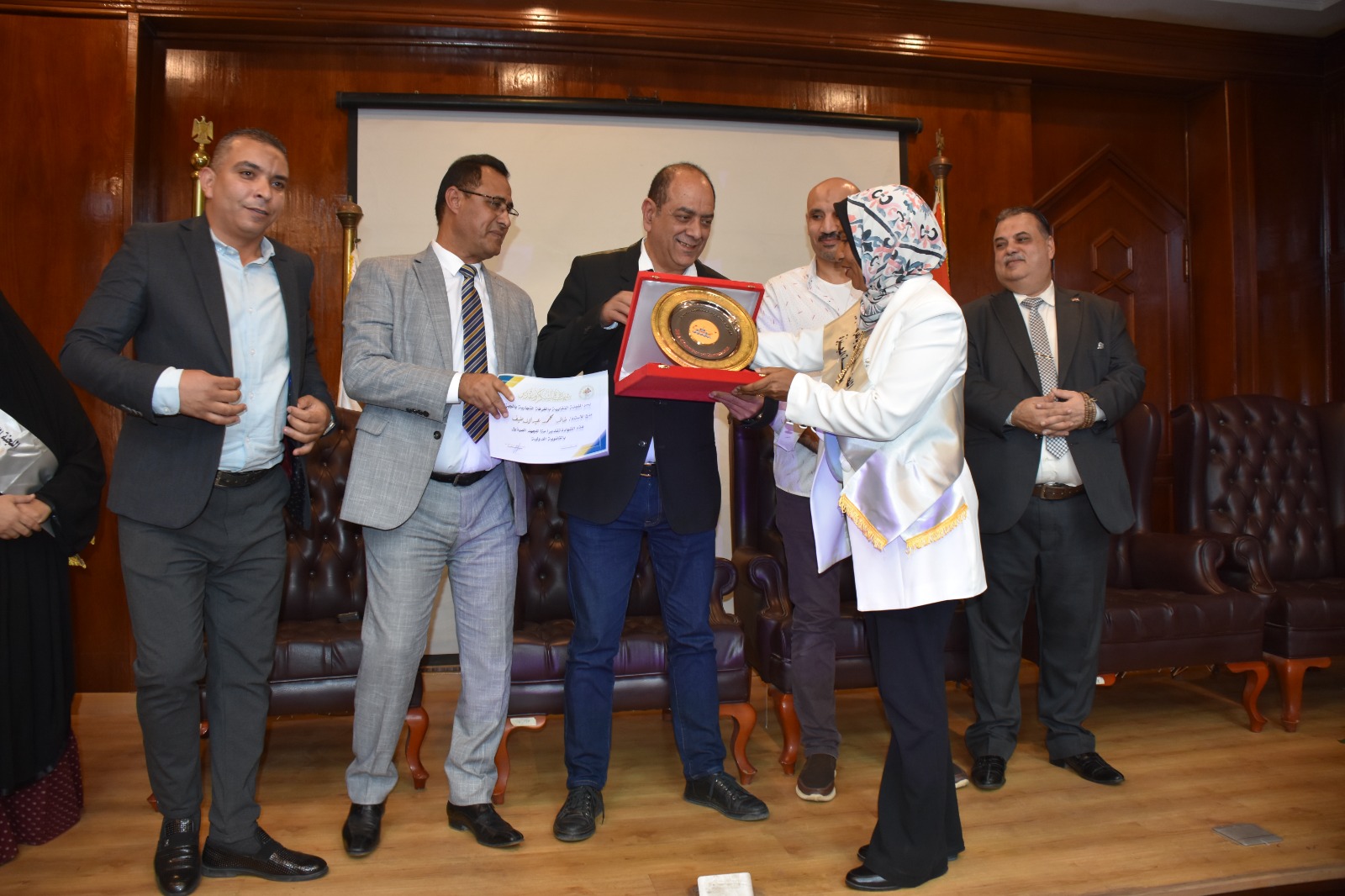 وكالة أنباء و أخبار اقتصادية | سعر صرف العملات | البورصة و أسواق المال