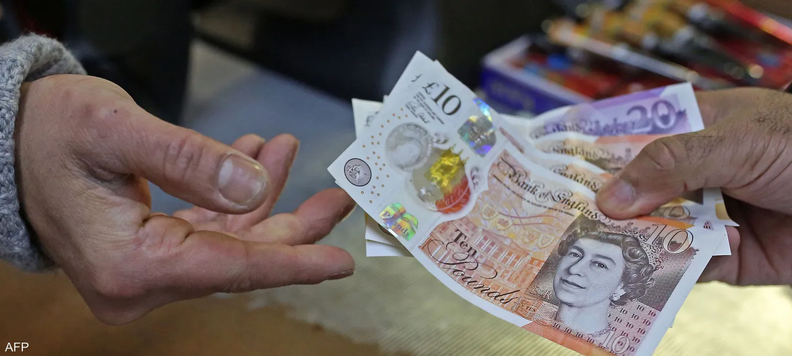 الإسترليني-يقفز