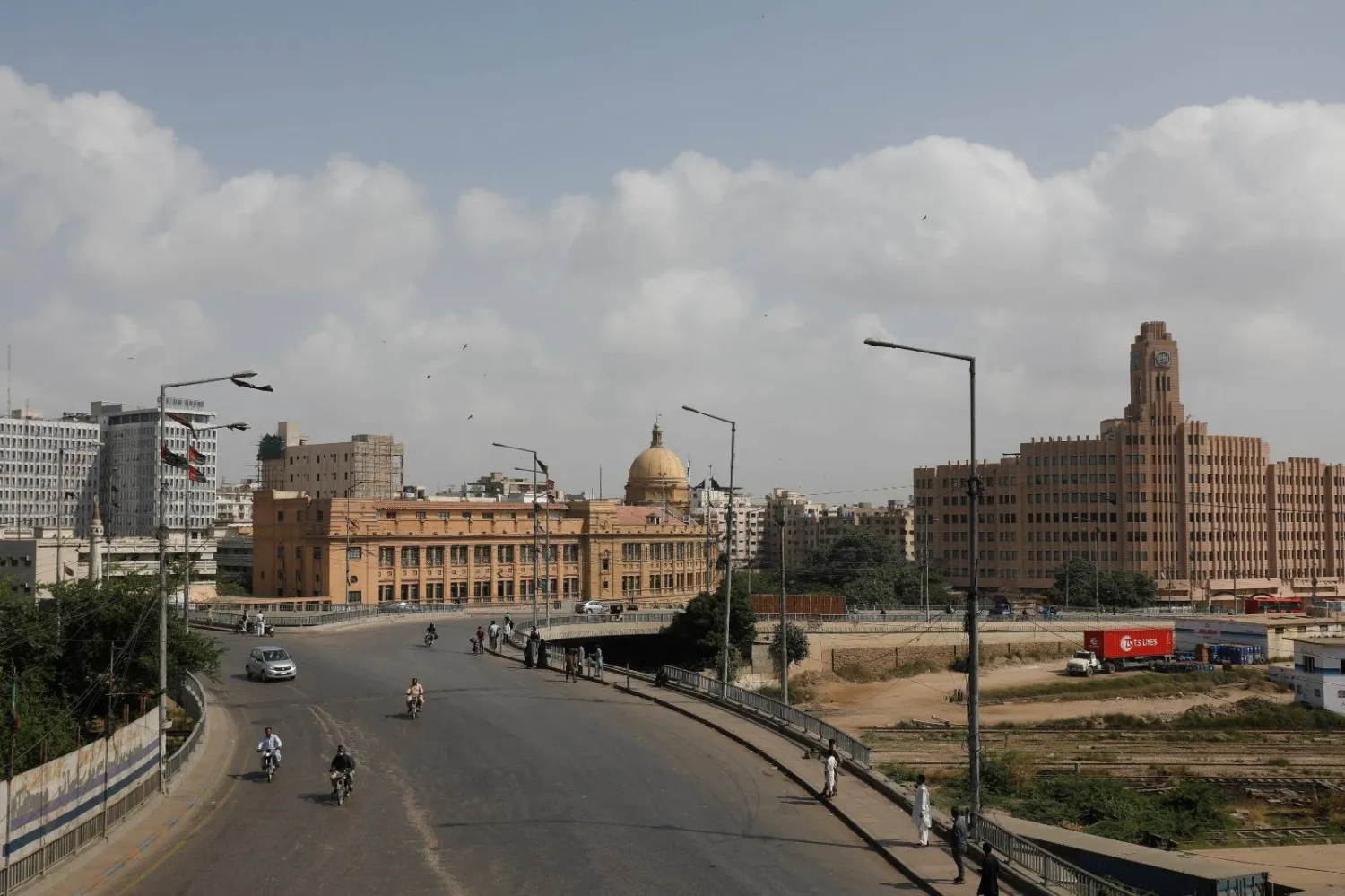 المركزي-الباكستاني