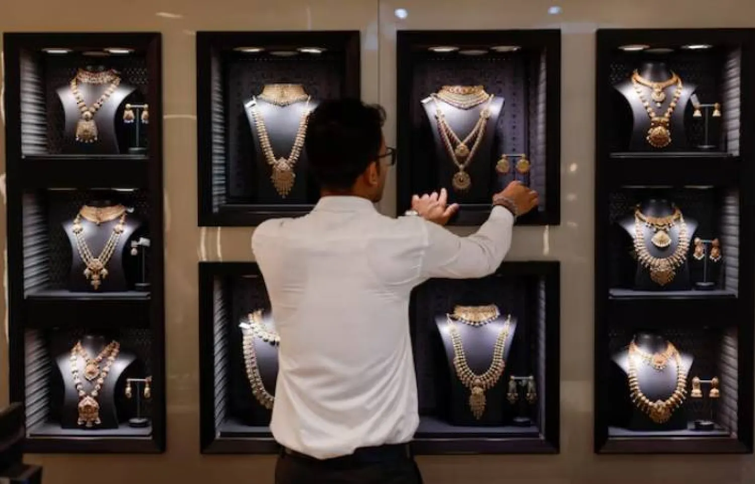 وكالة أنباء و أخبار اقتصادية | سعر صرف العملات | البورصة و أسواق المال